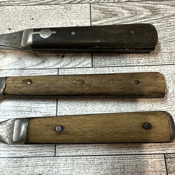 Antique Flatware (Set‎ of 3) 2 Forks & 1 Knife Wood & Metal Handle *See Photos* - Picture 2 of 7